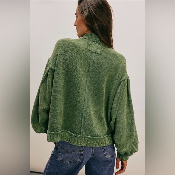 $168! FREE PEOPLE  We The Free Cute In This Cardi Frosty Spruce Medium NEw - Picture 4 of 4